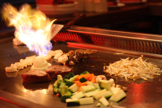 Japanese Restaurant Apple Valley MN | Full Bar - Hibachi Grill