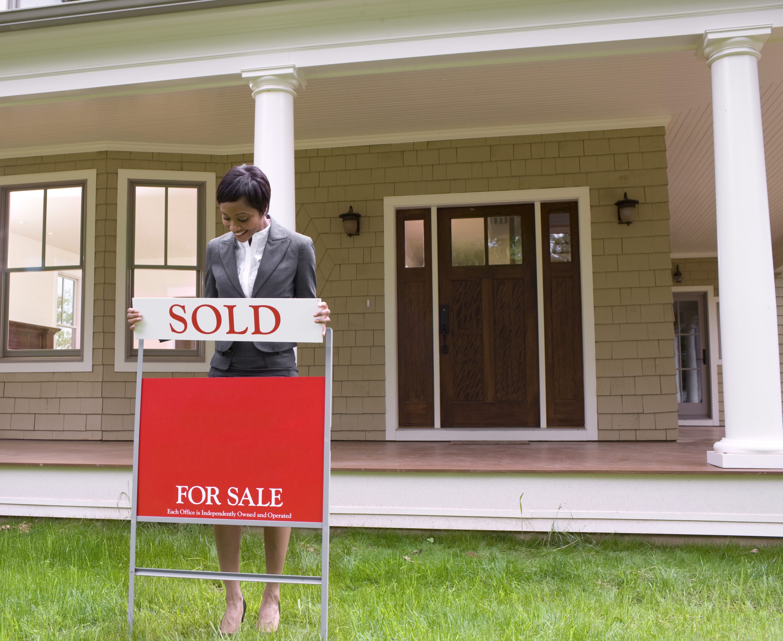 Direct Mail for Real Estate Marketing: The Agent’s Guide